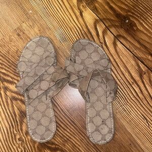 Women's Tan Slide Sandals
